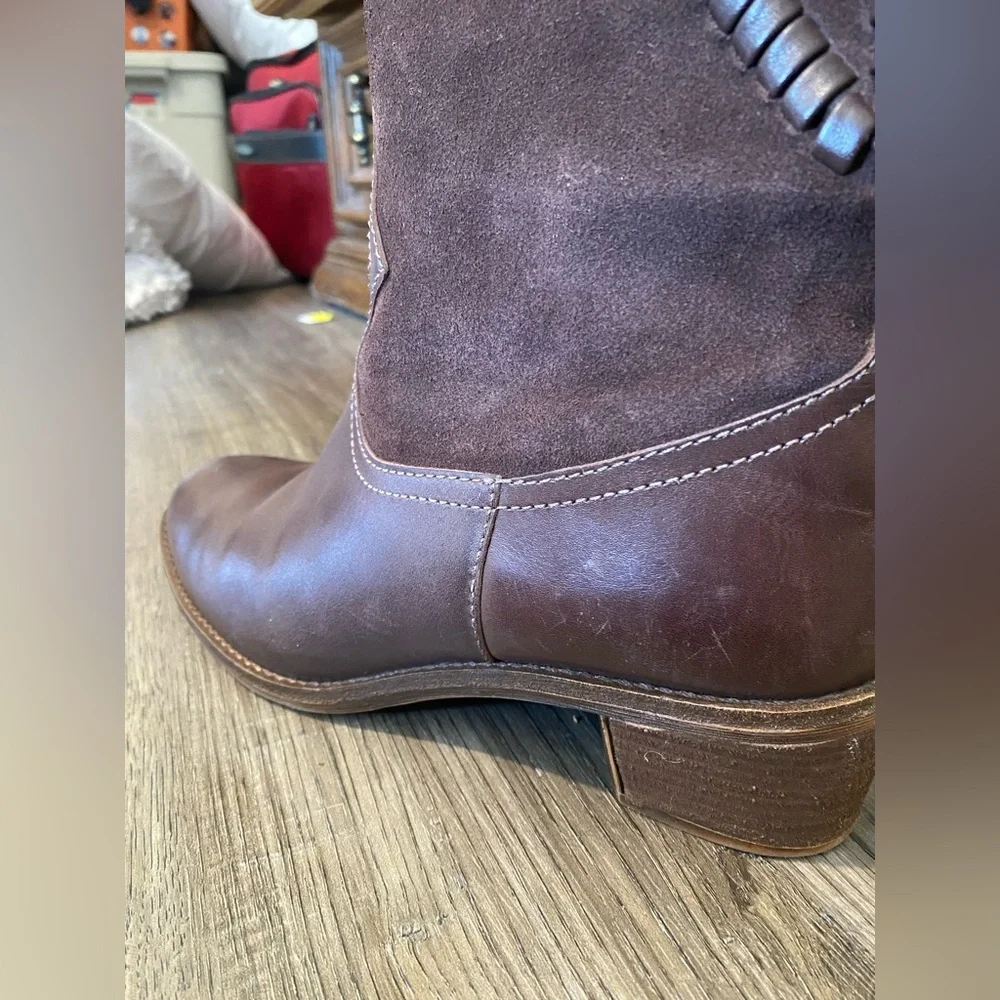 Brioso Sedona Leather Brown Knee-High Boots with Embellishments - Picture 3 of 11